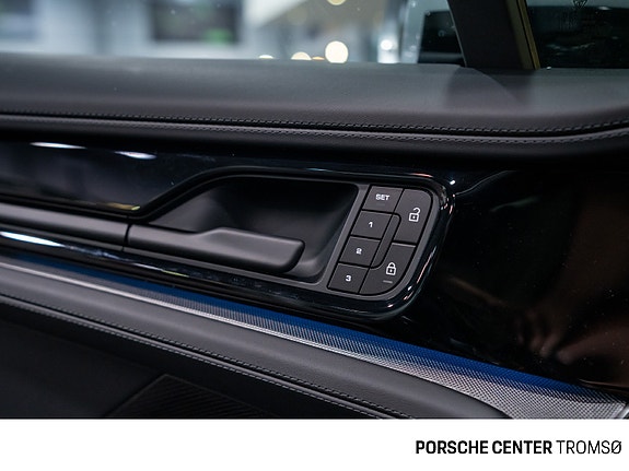 Porsche Panamera 21 of 30