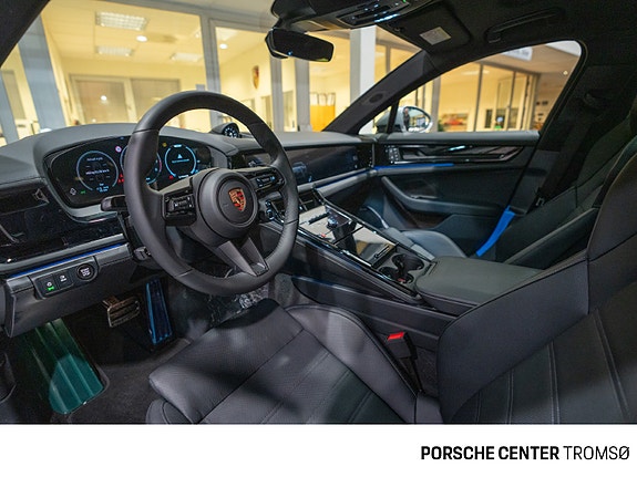Porsche Panamera 18 of 30