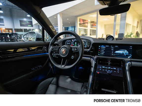 Porsche Panamera 29 of 30