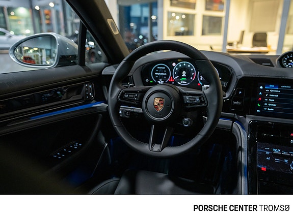 Porsche Panamera 30 of 30
