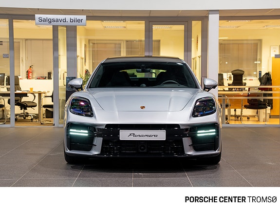 Porsche Panamera 10 of 30