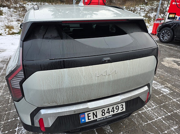 Kia EV3 3 of 4