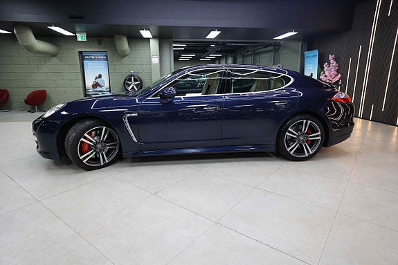 Porsche Panamera 5 of 5