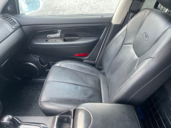 SsangYong Rexton W 14 of 25