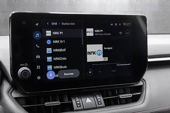 Toyota RAV4 Plug-in Hybrid 18 of 24
