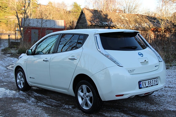 Nissan Leaf 6 of 21