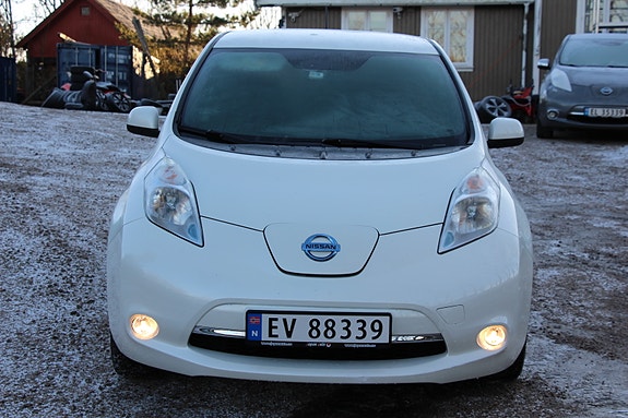 Nissan Leaf 8 of 21