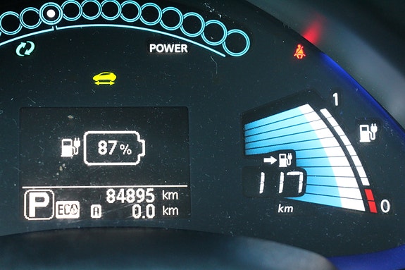 Nissan Leaf 12 of 21