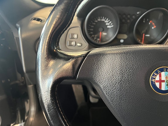 Alfa Romeo Spider 11 of 12