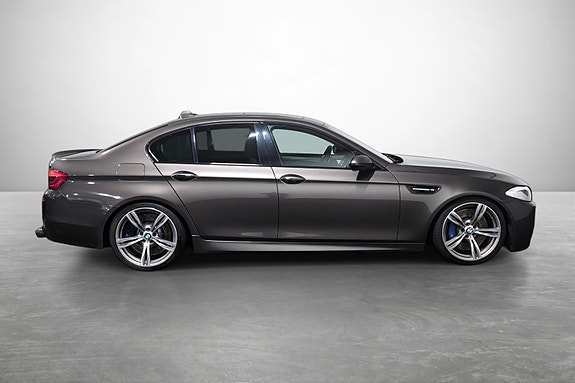 BMW M5 5 of 5