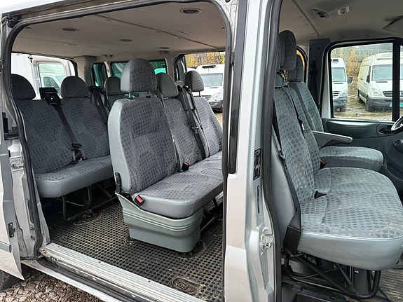 Ford Transit 4 of 17