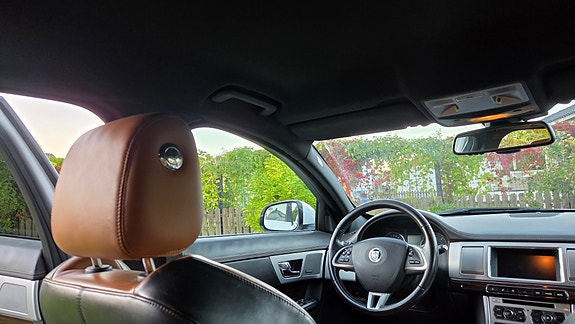 Jaguar XF 14 of 30