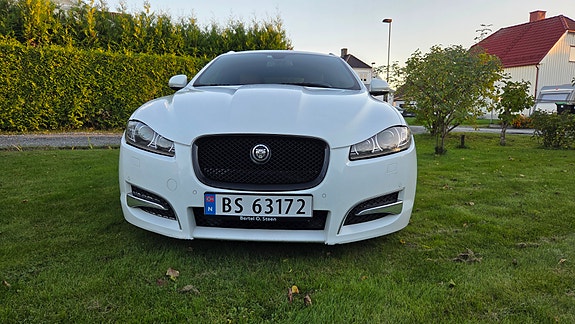Jaguar XF 4 of 30