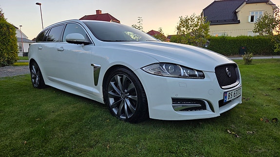 Jaguar XF 3 of 30