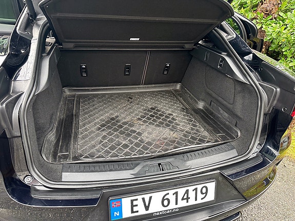 Jaguar I-PACE 21 of 23