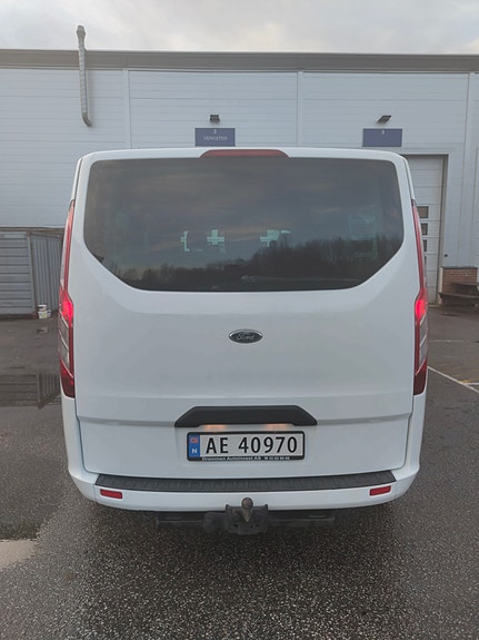 Ford Tourneo Custom 4 of 5