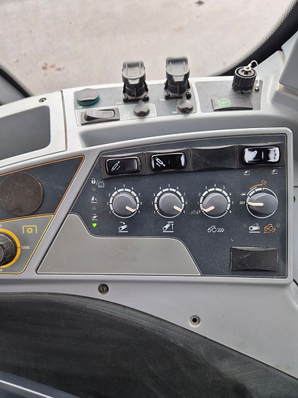 Valtra T 234 Versu 2017, kr 879 000,-