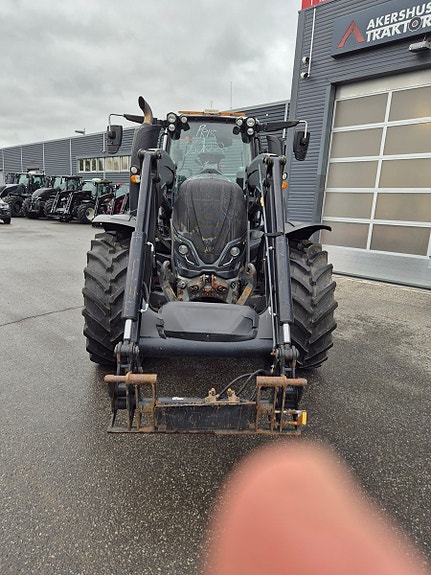 Valtra T 234 Versu 2017, kr 879 000,-
