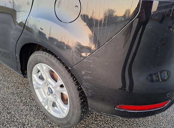 Ford B-MAX 12 of 16