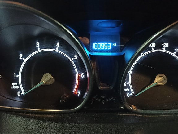 Ford B-MAX 16 of 16