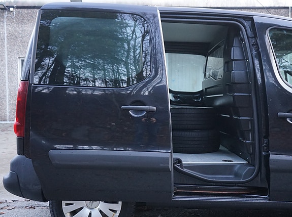 Citroen Berlingo 21 of 30