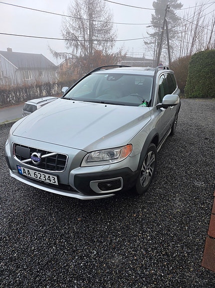 Volvo XC70 4 of 5