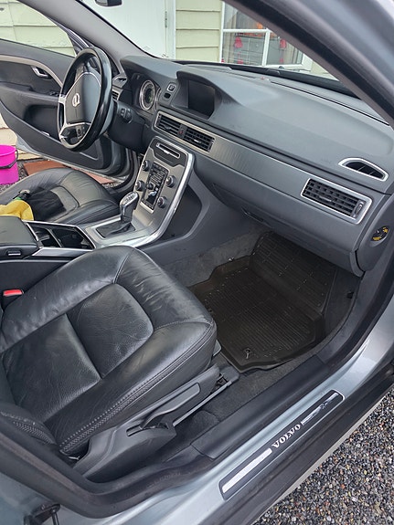 Volvo XC70 5 of 5