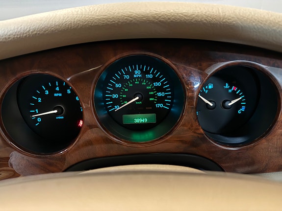 Jaguar XJ 23 of 25