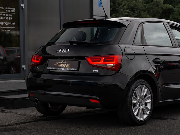 Audi A1 4 of 5