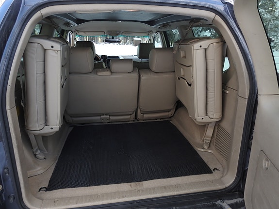 Toyota Land Cruiser 5 of 5