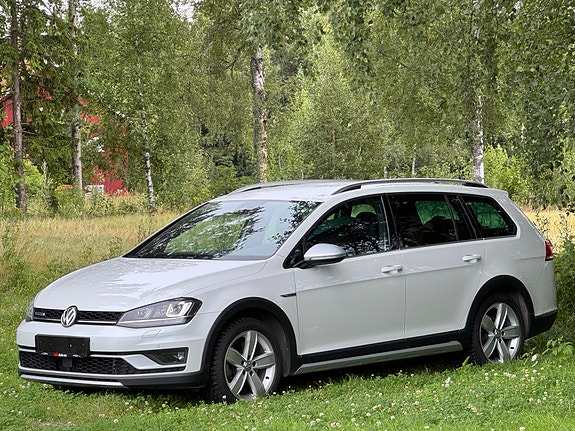 Volkswagen Golf VII 5 of 5
