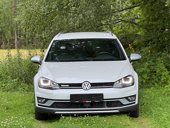 Volkswagen Golf VII 3 of 5