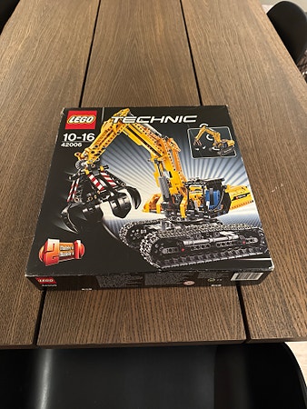 LEGO Technic 42006 Gravemaskin