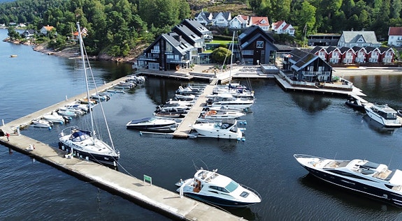 Holmsbu Resort - på kanten av Oslofjorden - Båtplass 2,5 breddemeter - BASSENG - TRENINGSROM - BEACHCLUB - SERVERING