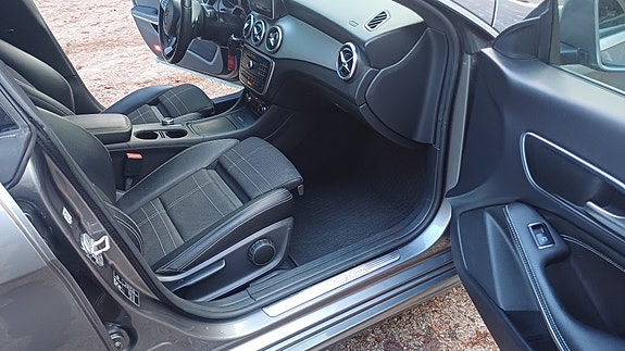 Mercedes-Benz CLA200 d 12 of 30