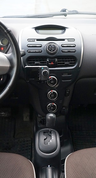 Mitsubishi i-Miev 28 of 30