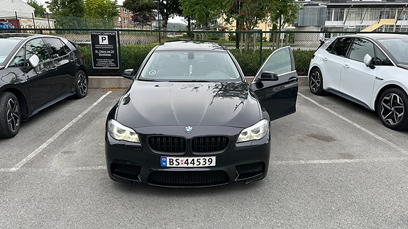BMW 525d 6 of 13