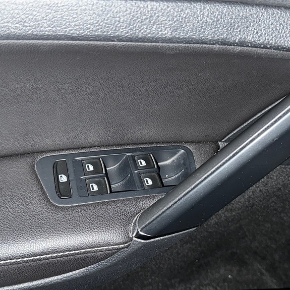 Volkswagen Golf VII 26 of 30