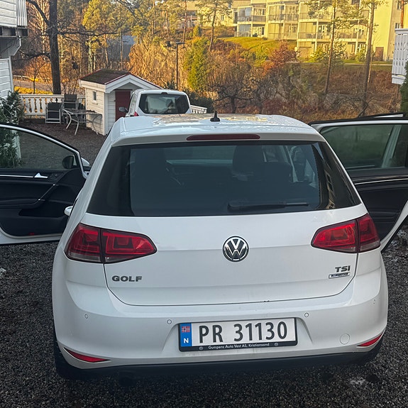 Volkswagen Golf VII 18 of 30