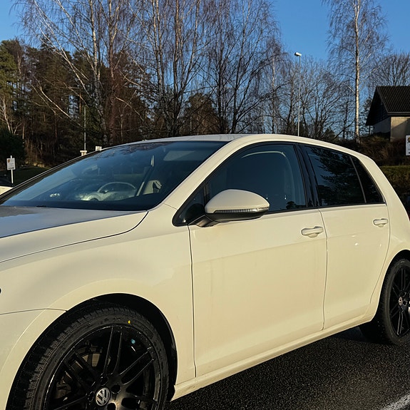 Volkswagen Golf VII 7 of 30