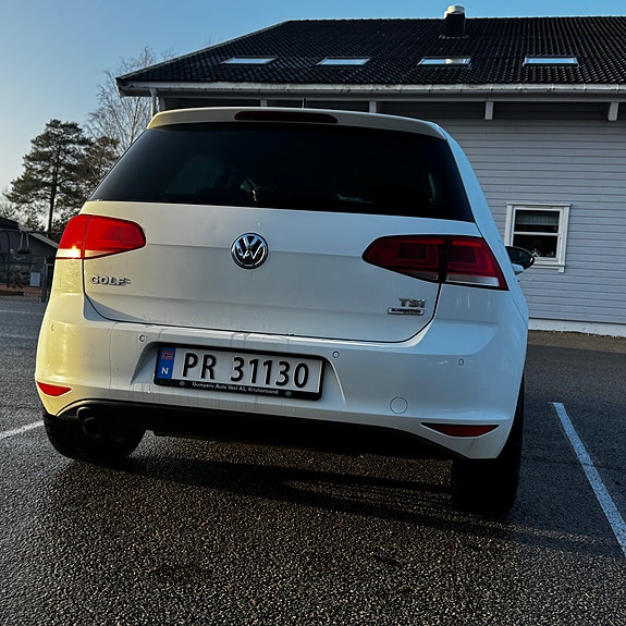 Volkswagen Golf VII 5 of 30
