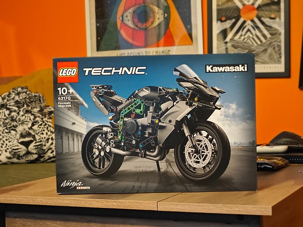 LEGO Technic 42170 | Kawasaki Ninja H2R | %100  Helt Ny