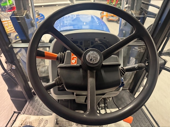 New Holland T5060 2011, kr 420 000,-