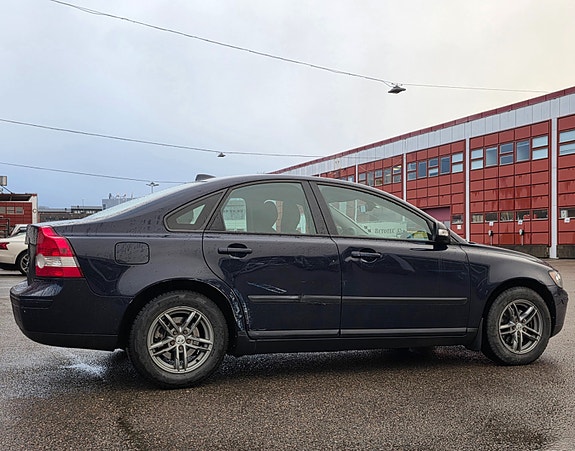Volvo S40 8 of 25