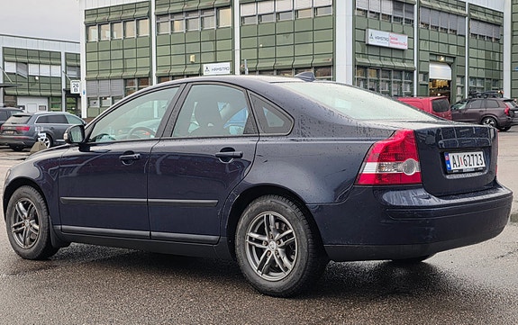 Volvo S40 4 of 5