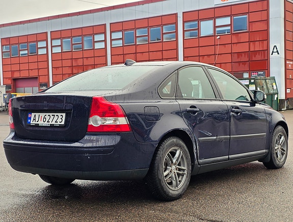Volvo S40 7 of 25
