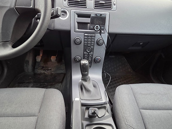 Volvo S40 21 of 25