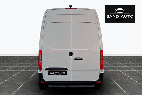 Mercedes-Benz eSprinter 312 4 of 5