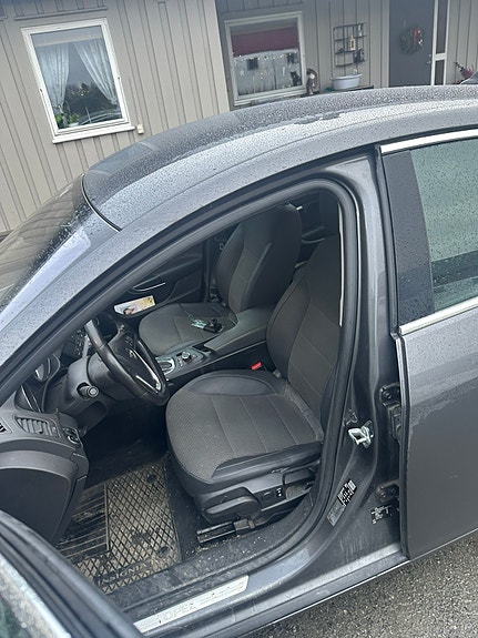 Opel Insignia 8 of 12