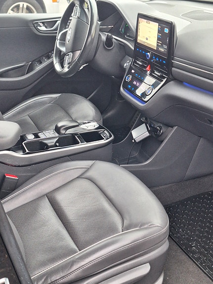 Hyundai IONIQ 5 of 5